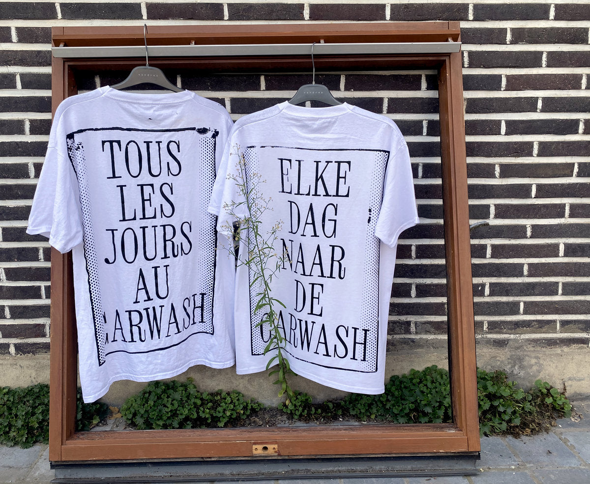 ELKE DAG NAAR DE CARWASH t-shirt